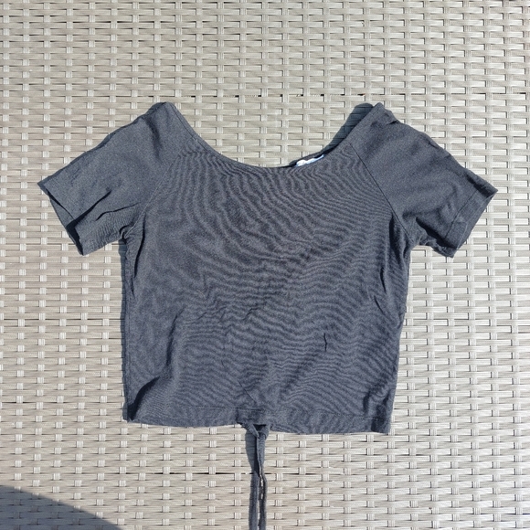 SUBDUED-black crop shirt - Picture 3 of 4